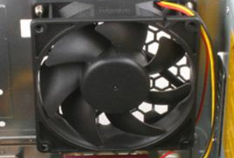 Endüstriyel Soğutma Çözümleri İçin Plastik PBT 12V DC CPU Fan 3 Pin Bağlantısı