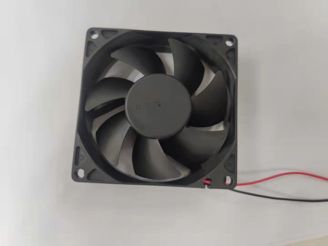 Yüksek Hızlı 3400-6800RPM Sunucu Soğutma Fanı Ömrü 30000h Akım 0,24-0,78A